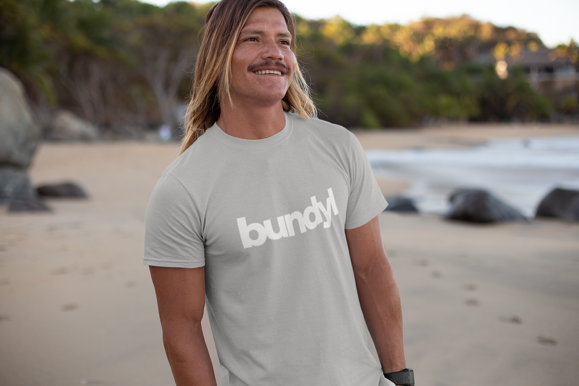 bundyl Logo Fitted Tee - White & Black